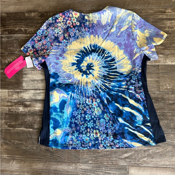 Koi Lite mult colored scrub top - Picture 3 of 6